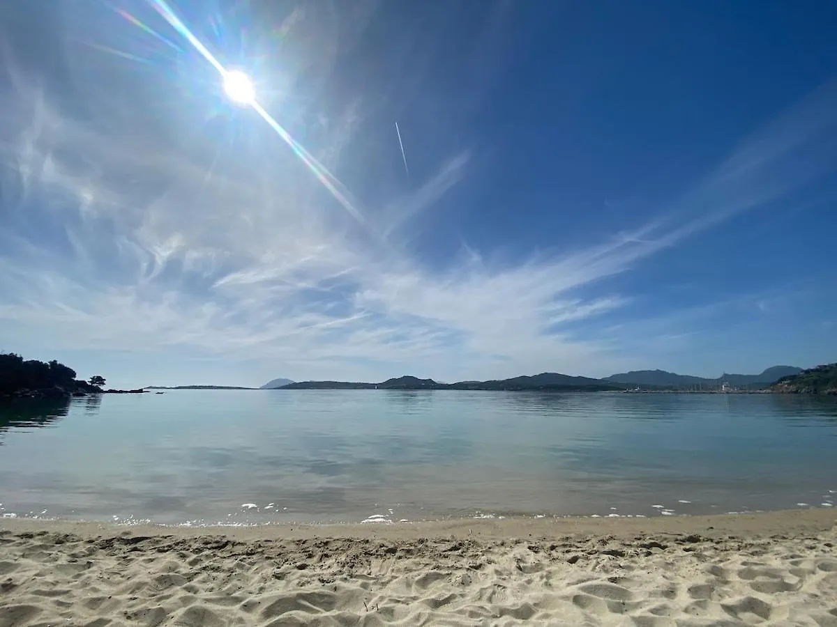Charming Apartment With Dreamy Terrace Arzachena