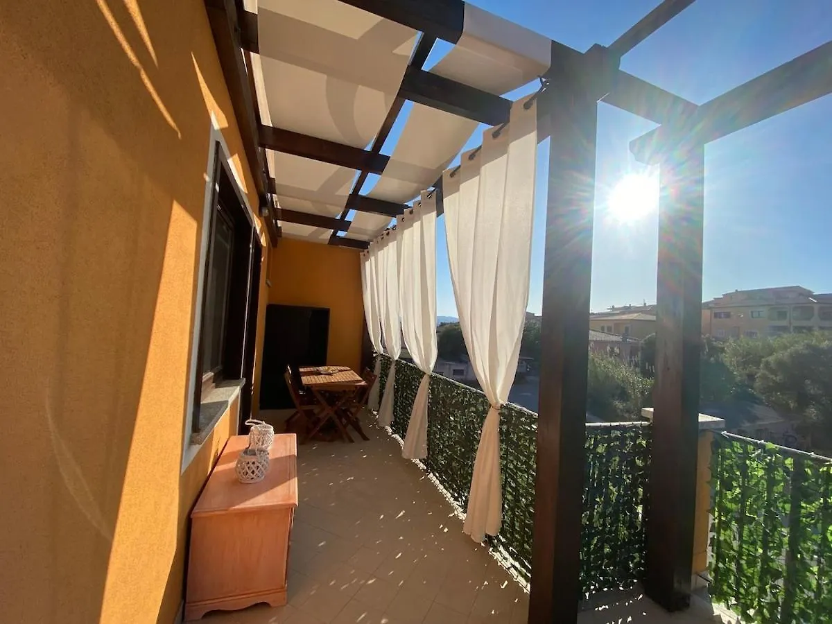 Charming Apartment With Dreamy Terrace Arzachena
